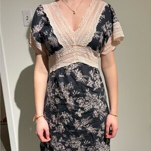 Black & Blush Floral Lace-Trim V-Neck Dress